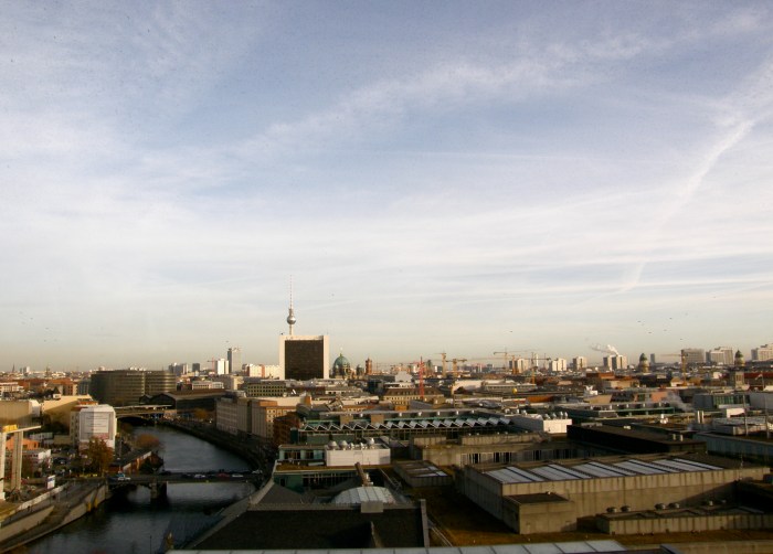 Berliinissä pitää kurkistaa pinnan alle.