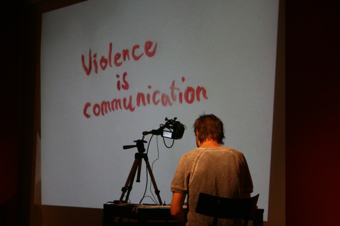 villepiirtääviolence